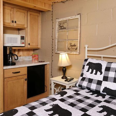 Karens Cozy Cottage แกตลิงเบิร์ก ภายนอก รูปภาพ