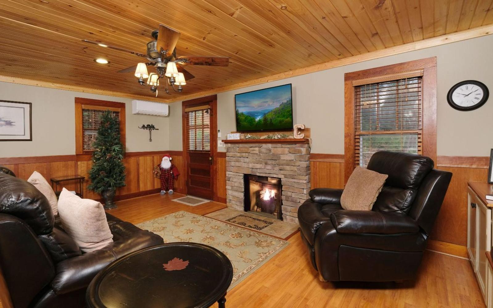 Karens Cozy Cottage แกตลิงเบิร์ก ภายนอก รูปภาพ